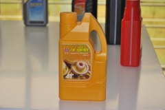 ��;��˾�ر�������Ħ�г����û���SF15W/40